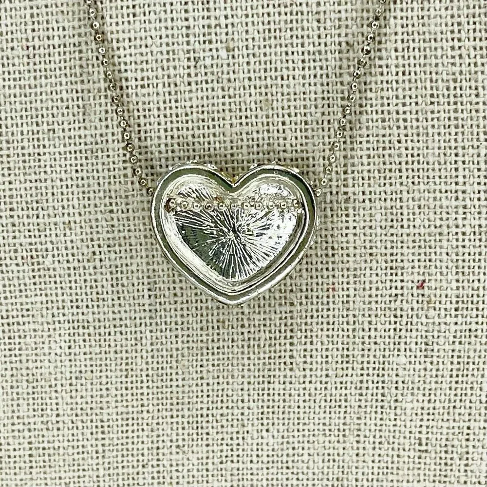 Unbranded silver tone